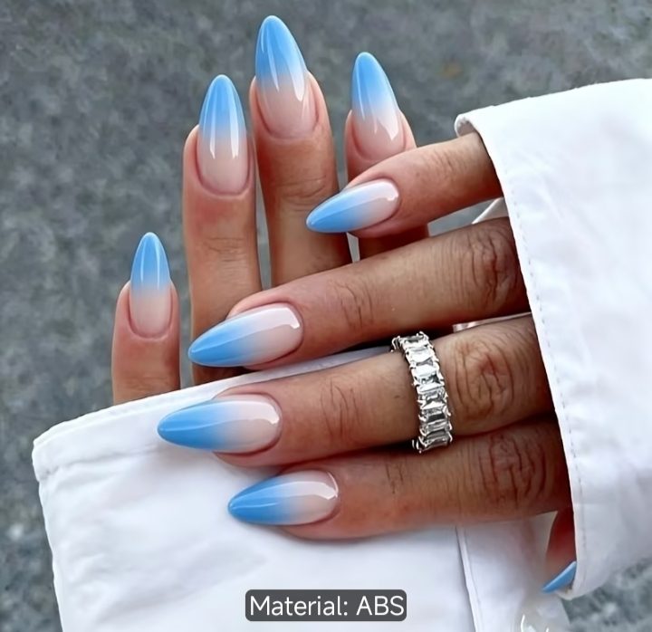 Sky Wash blue ombré press-on nail set